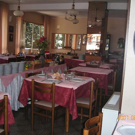 Hotel Marselli Ρίμινι Εξωτερικό φωτογραφία