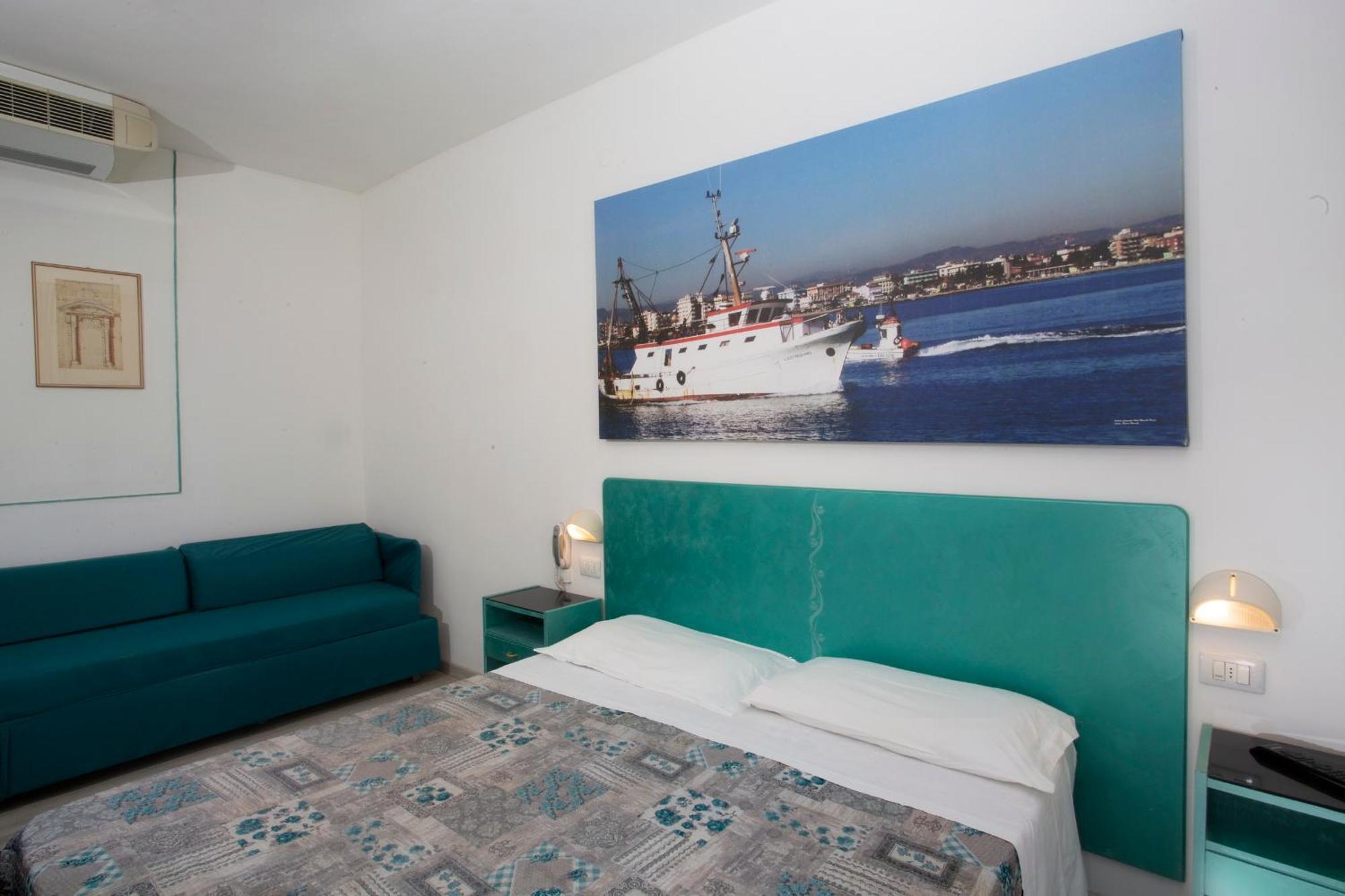 Hotel Marselli Ρίμινι Εξωτερικό φωτογραφία