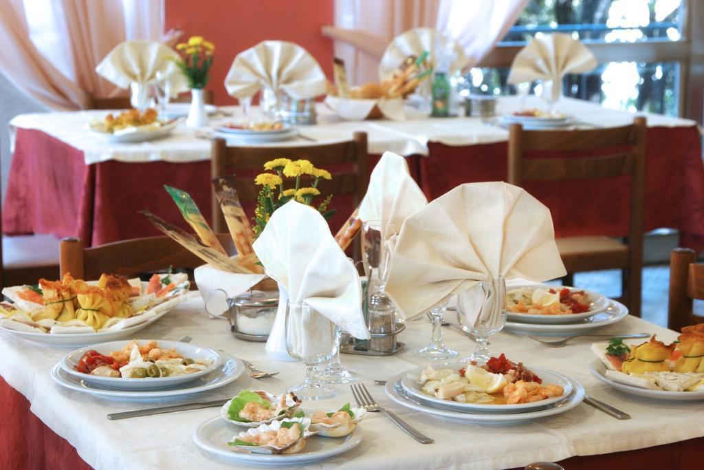 Hotel Marselli Ρίμινι Εξωτερικό φωτογραφία