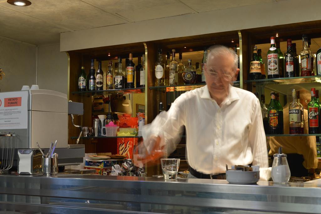 Hotel Marselli Ρίμινι Εξωτερικό φωτογραφία