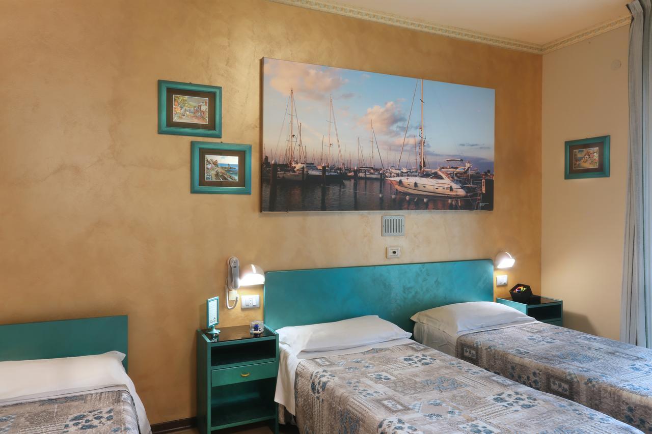 Hotel Marselli Ρίμινι Εξωτερικό φωτογραφία