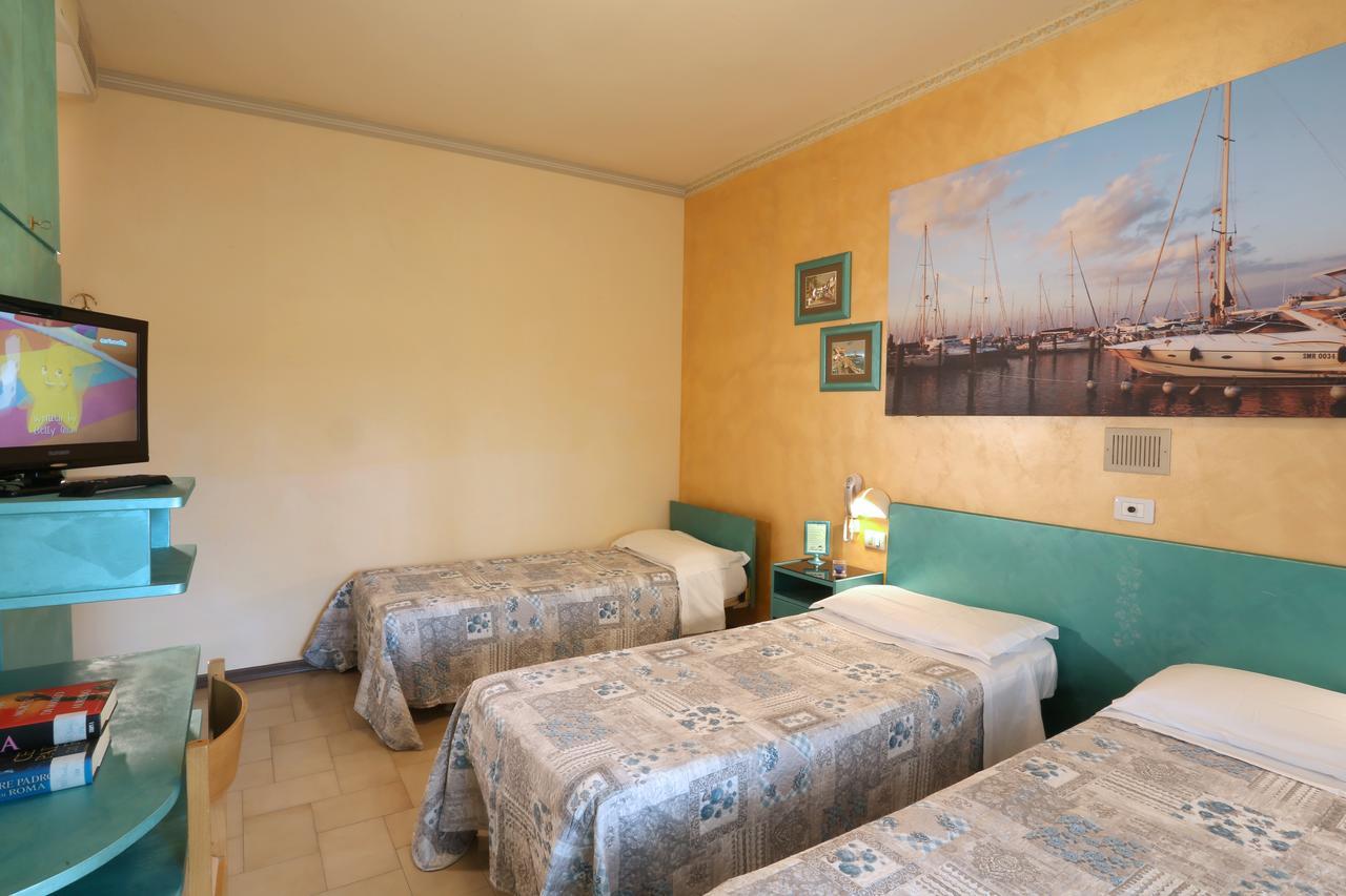 Hotel Marselli Ρίμινι Εξωτερικό φωτογραφία