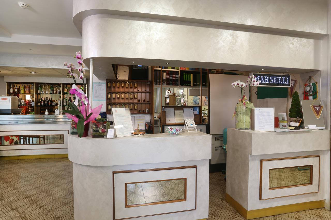 Hotel Marselli Ρίμινι Εξωτερικό φωτογραφία