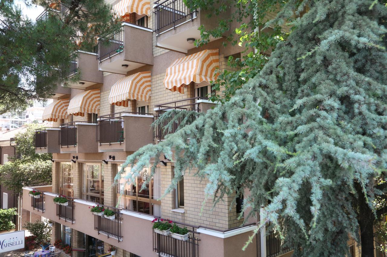 Hotel Marselli Ρίμινι Εξωτερικό φωτογραφία